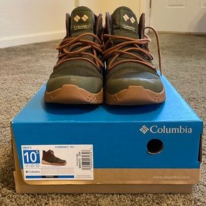 Columbia Fairbanks 503 Mens Boots - Size 10.5 - EUC